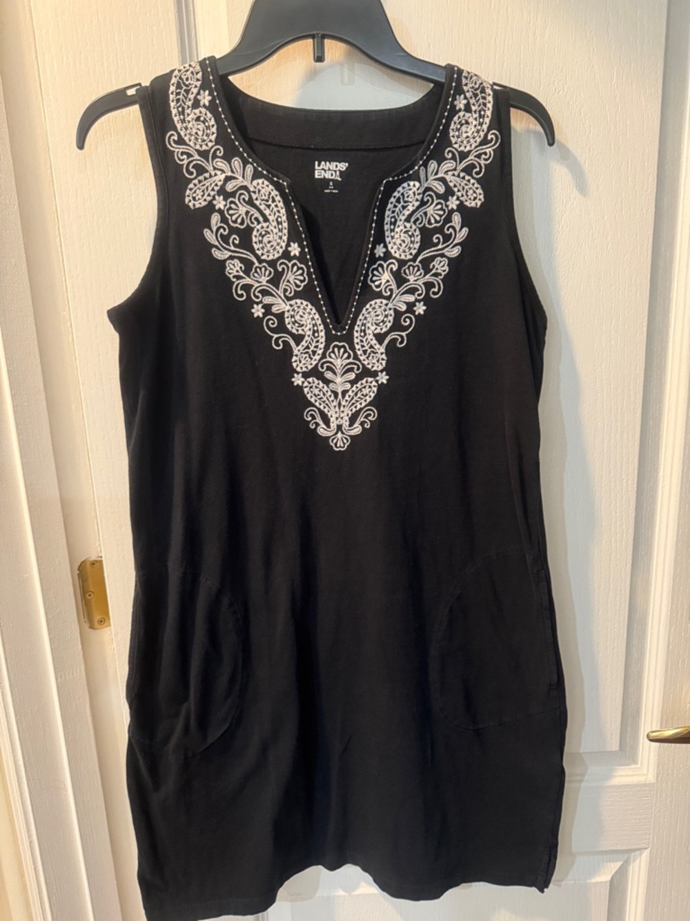 Lands' End Black Sleeveless Knit Dress with White Embroidery
